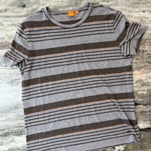 Hugo Boss Gray Striped Short Sleeve Tee
XXL